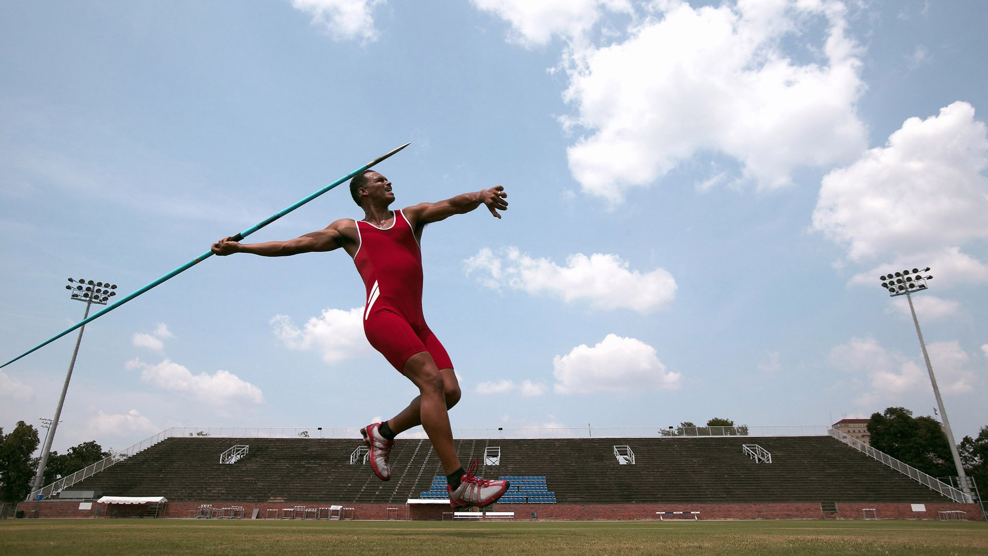 安德森对青训出身球员的信任为球队注入活力,安德森现在在哪个队