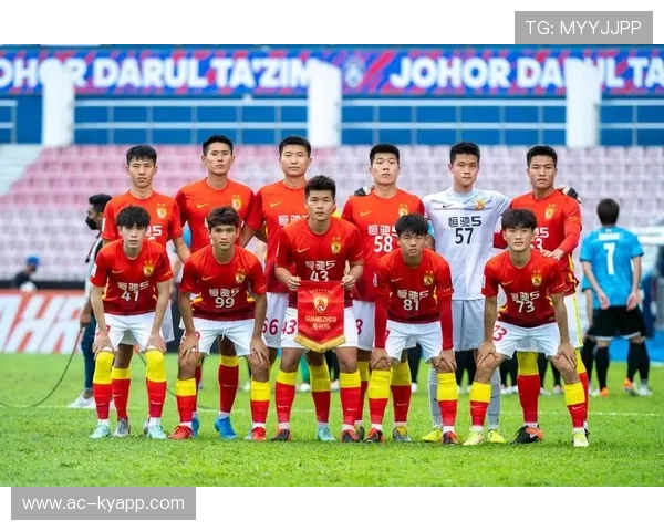 亚洲足球联赛中，某队实力强劲，轻松获胜，亚洲足球2021